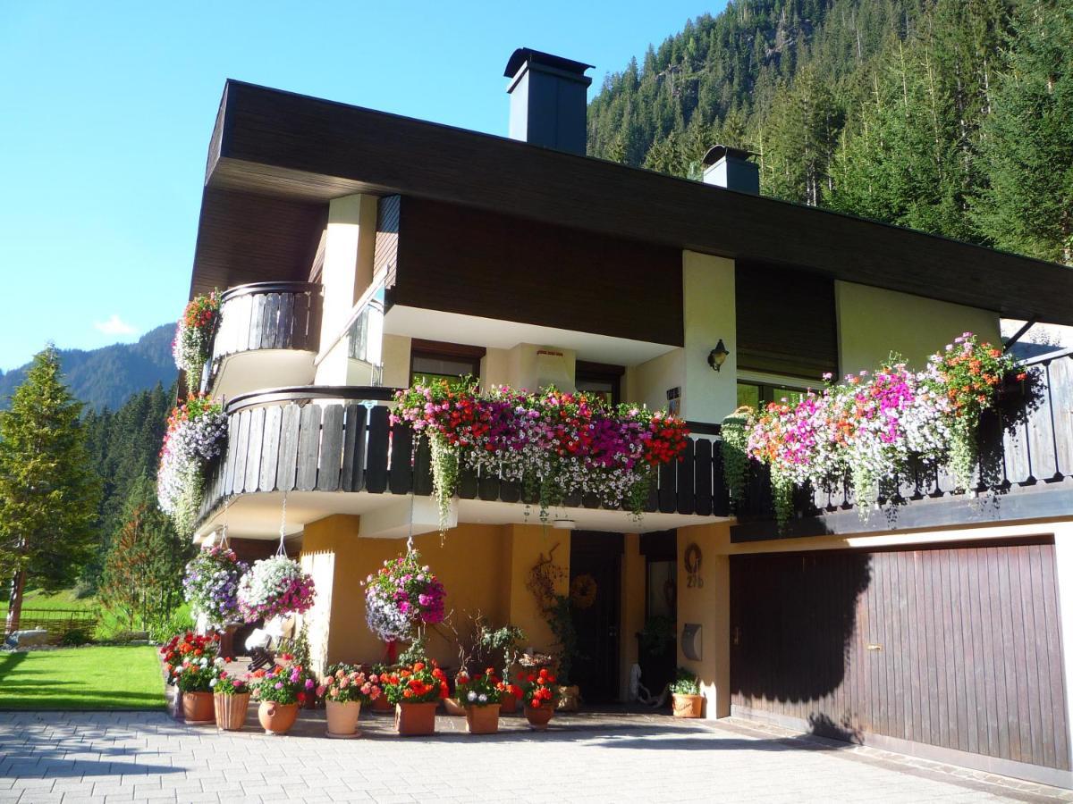 Haus Gueatli Lägenhet Gaschurn Exteriör bild